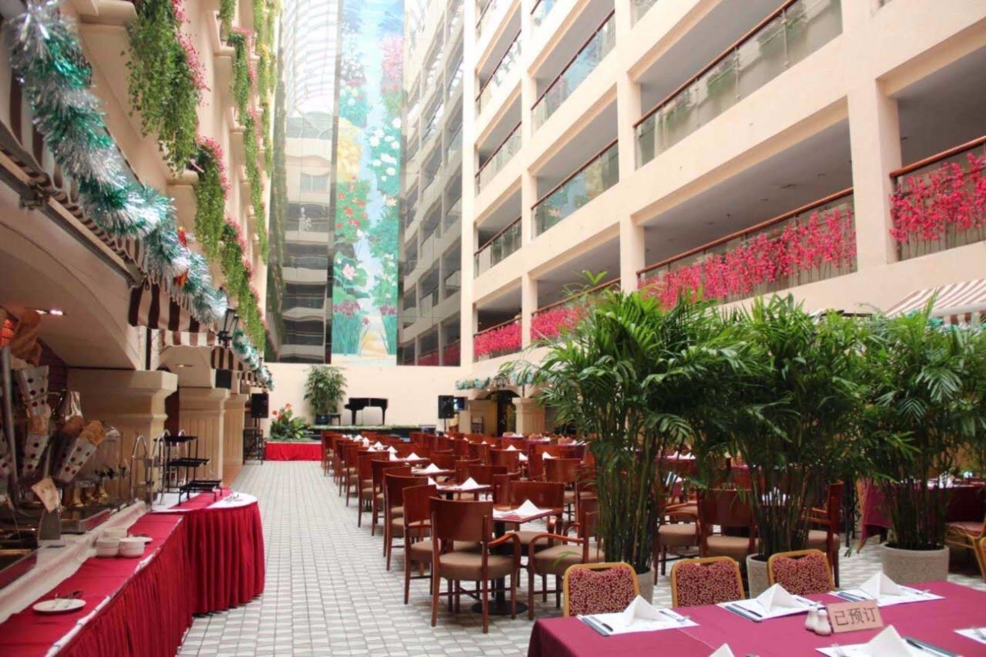 The North Garden Hotel Beijing Wangfujing Pequim Exterior foto