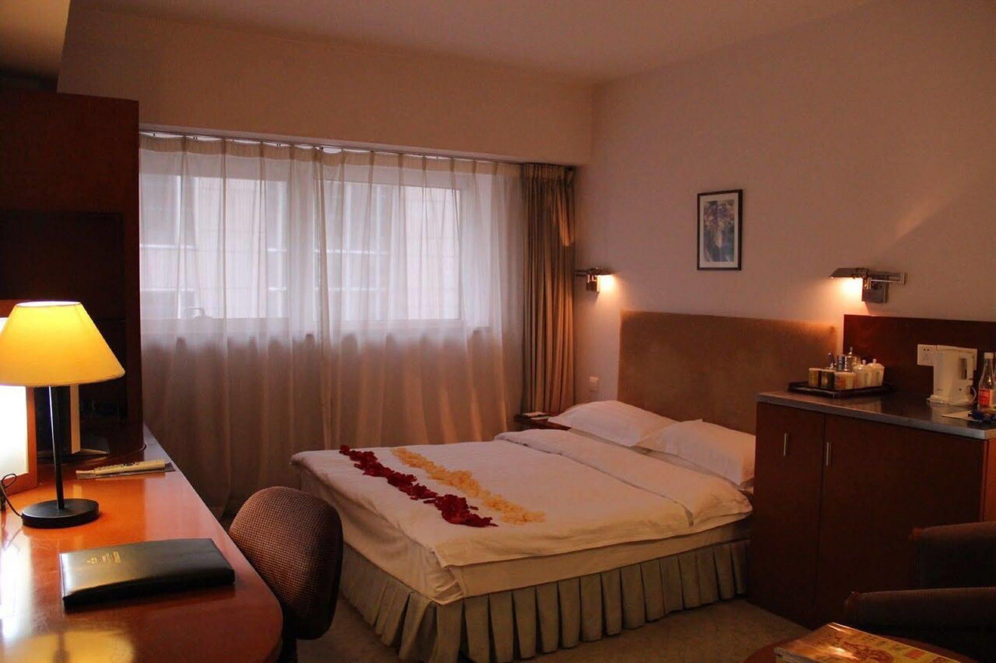 The North Garden Hotel Beijing Wangfujing Pequim Exterior foto